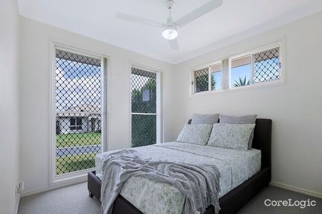 Property photo of 32 Shimao Crescent North Lakes QLD 4509