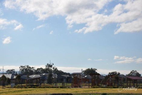 Property photo of 6 Aleman Green Mernda VIC 3754