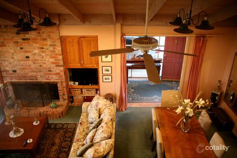 Property photo of 1 Waters Edge Close Bathumi VIC 3730