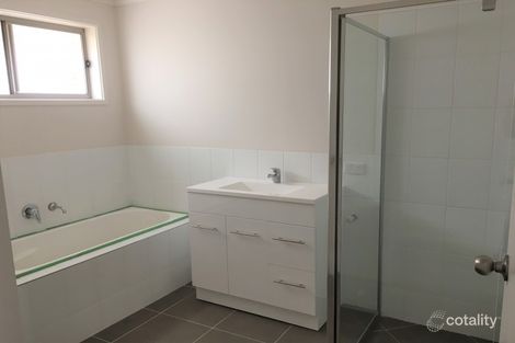 Property photo of 16 Royce Crescent Lavington NSW 2641