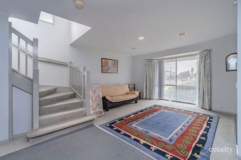 Property photo of 2 Magra Place Roxburgh Park VIC 3064