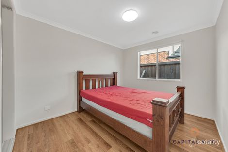 Property photo of 56 Nankeen Loop Beveridge VIC 3753