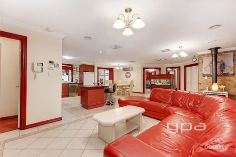 Property photo of 51 Shortridge Circuit Roxburgh Park VIC 3064