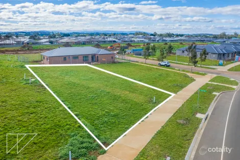 Property photo of 66 Paramount Drive Warragul VIC 3820