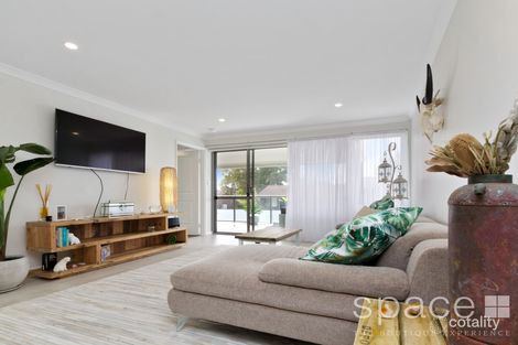 13/57 Pearl Pde, Scarborough, WA 6019