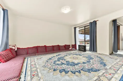 Property photo of 8 Kensington Court Hampton Park VIC 3976