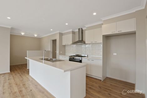 Property photo of 10 Yellow Avenue Lara VIC 3212