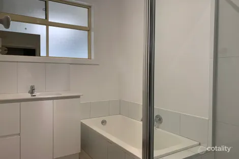 Property photo of 34 Emerald Drive Springvale VIC 3171