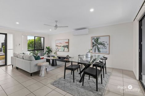 Property photo of 28/1 Emerald Place Bridgeman Downs QLD 4035