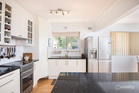 Property photo of 40 Tallowwood Crescent Bradbury NSW 2560