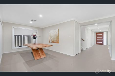 Property photo of 1 Dogwood Crescent Denham Court NSW 2565