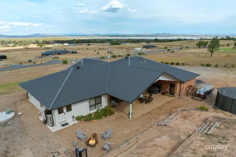 Property photo of 120 Lakeside Drive Chesney Vale VIC 3725