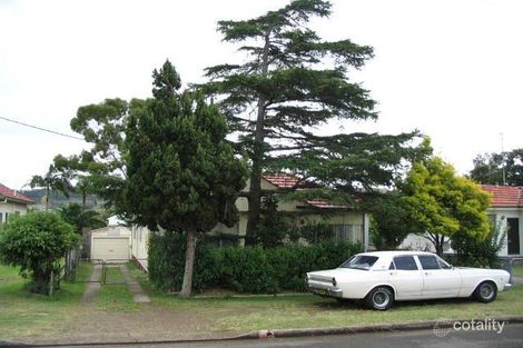 33 Yorston St, Warners Bay, NSW 2282