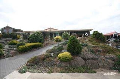 41 Quailo Ave, Hallett Cove, SA 5158