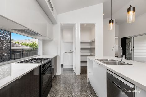 Property photo of 2 Seaswell Crescent Lennox Head NSW 2478