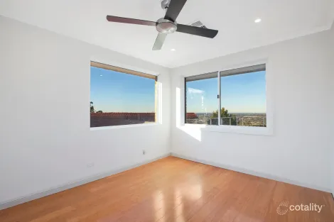 Property photo of 9 Governors Drive Lapstone NSW 2773