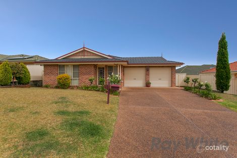 4 Toucan Cl, Cameron Park, NSW 2285