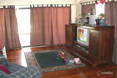 Property photo of 27 Mingera Street Mansfield QLD 4122