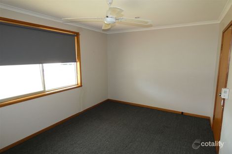 Property photo of 1 Twycross Court Horsham VIC 3400