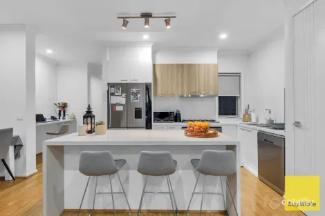 Property photo of 5 Rapa Drive Tarneit VIC 3029