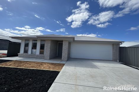 25 Calypso Cct, Munno Para, SA 5115