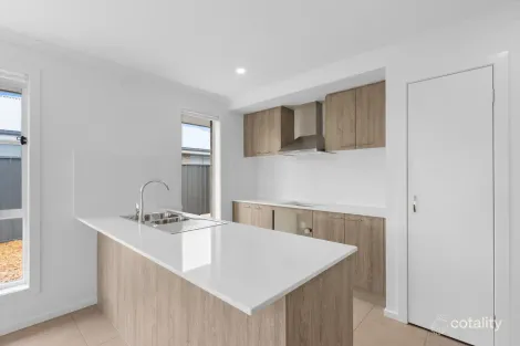 Property photo of 34 Badman Street Munno Para Downs SA 5115