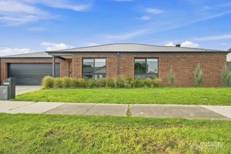 Property photo of 34 Finlayson Crescent Traralgon VIC 3844