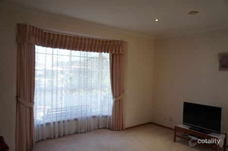 Property photo of 45 Sunbird Crescent Hoppers Crossing VIC 3029