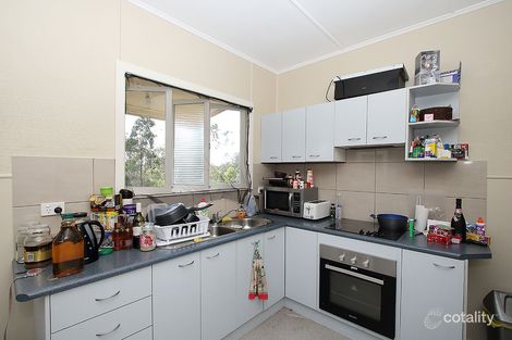 24 Leonard St, Yamanto, QLD 4305