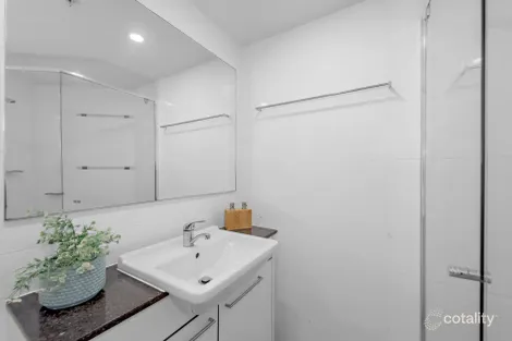 Property photo of 905/22 Surf Parade Broadbeach QLD 4218