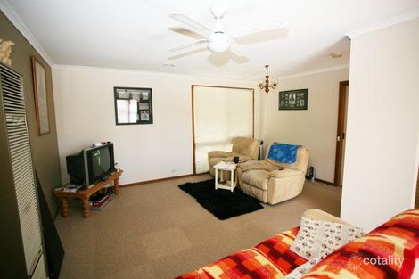 Property photo of 98 Kookaburra Avenue Werribee VIC 3030