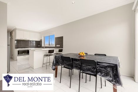 Property photo of 9 Salcey Way Mickleham VIC 3064