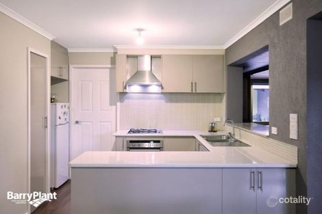 Property photo of 37 Pines Way Craigieburn VIC 3064