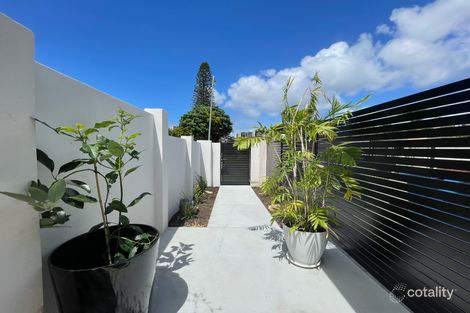 Property photo of 54 Waitomo Street Broadbeach Waters QLD 4218