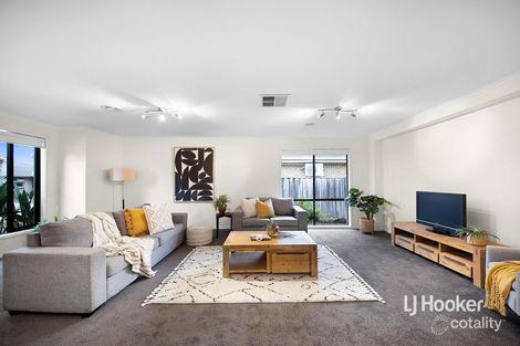 Property photo of 7 Springbrook Place Point Cook VIC 3030
