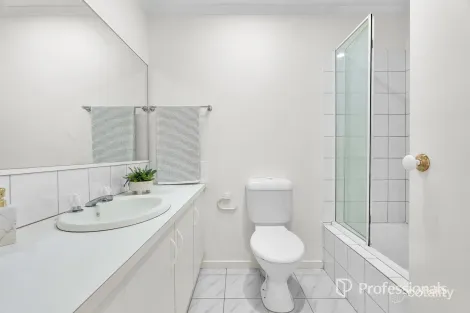 Property photo of 8 Mayfair Mont Albert North VIC 3129