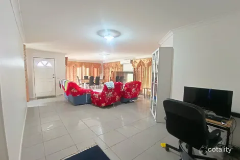 Property photo of 39 Kendall Drive Hamilton Valley NSW 2641