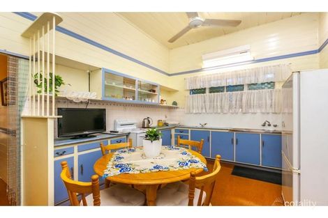 Property photo of 15 Bridge Street Berserker QLD 4701