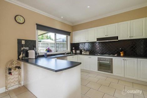 Property photo of 51 Robb Drive Romsey VIC 3434