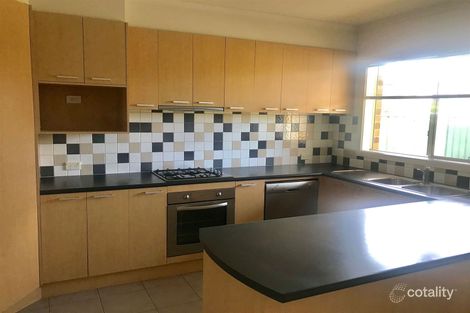 Property photo of 9 St Helens Avenue Lake Gardens VIC 3355