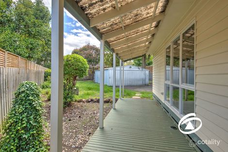 Property photo of 8 Hazeldene Court Berwick VIC 3806
