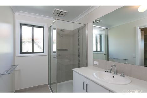 Property photo of 1/4 Barwon Drive Kennington VIC 3550