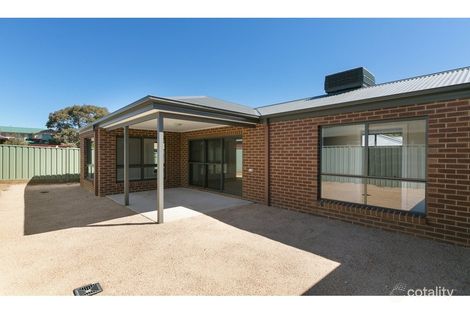 Property photo of 1/4 Barwon Drive Kennington VIC 3550