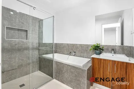 Property photo of 46 Muse Boulevard Truganina VIC 3029