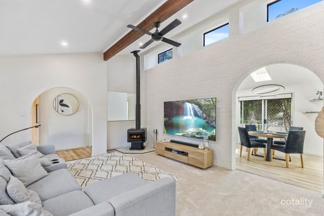 Property photo of 5 Damien Close Chittaway Point NSW 2261