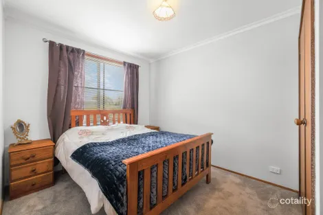 Property photo of 2/32 Parrakoola Way Cowes VIC 3922