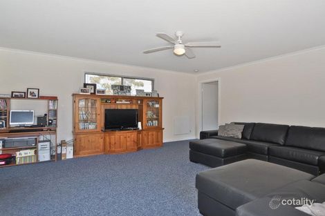 Property photo of 19 Illalong Crescent Munno Para SA 5115