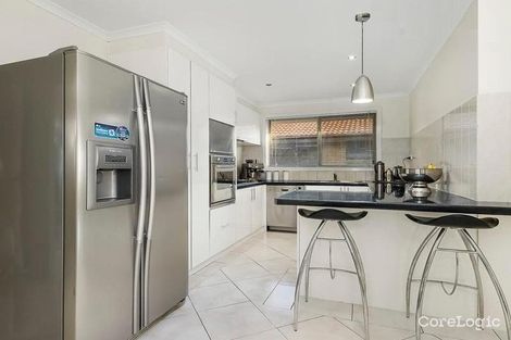 Property photo of 9 Preston Avenue Endeavour Hills VIC 3802