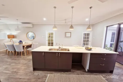 Property photo of 19 Holbourne Street Bushland Beach QLD 4818