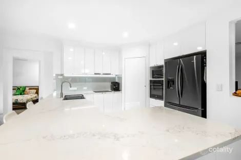 Property photo of 1 Serena Close Buderim QLD 4556